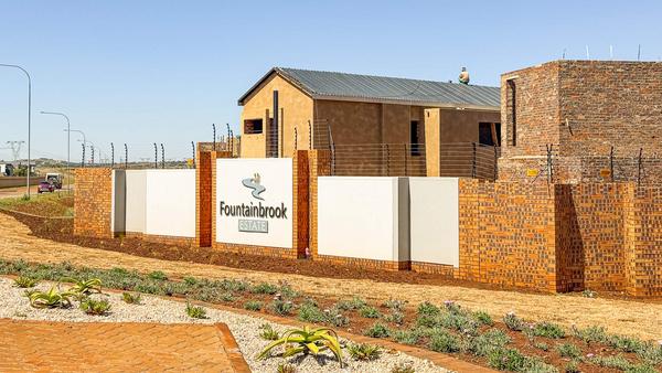 House For Sale in Fountainbrook Estate, Midrand